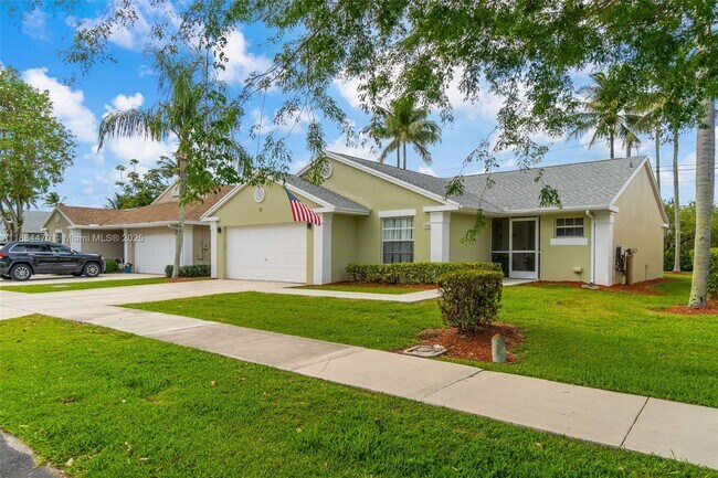 Photo - 2590 SE 7th Pl