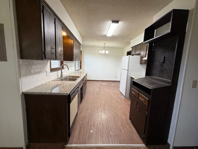 Photo - Newly updated 3 bedroom house with fenced ...