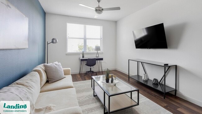 Photo - 255 Williamsburg Pkwy Unidad G208.1409538