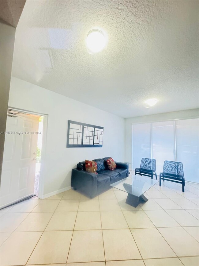 Photo - 6340 NW 114th Ave Condominio Unidad 101