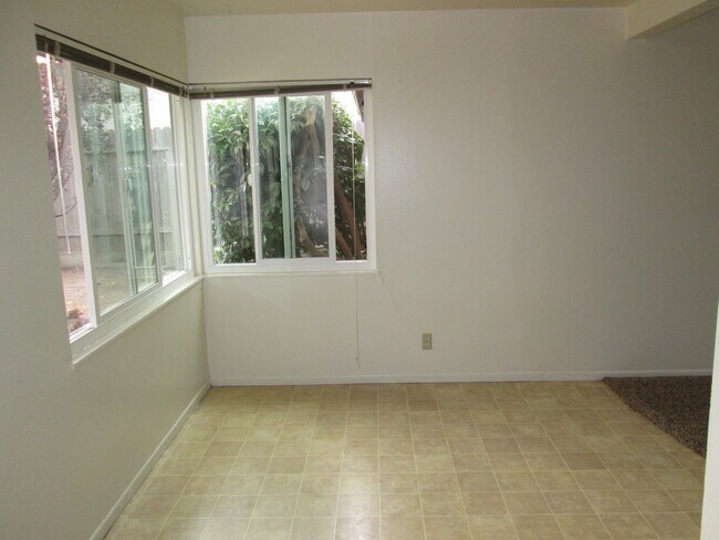 Photo - 156 Ramona Dr