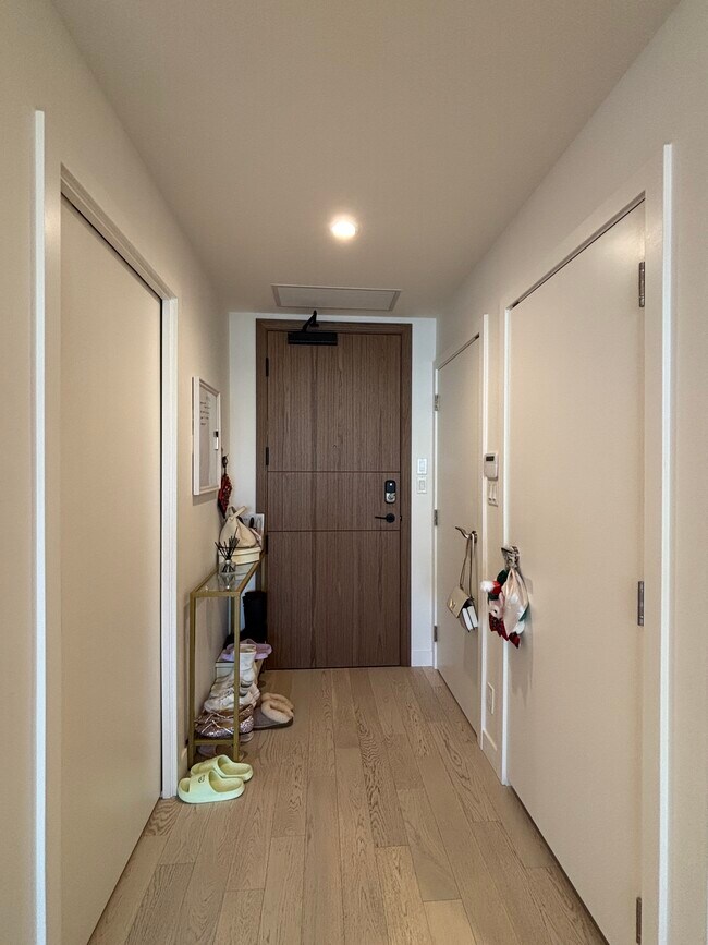 Photo - 6811 Pearson Way