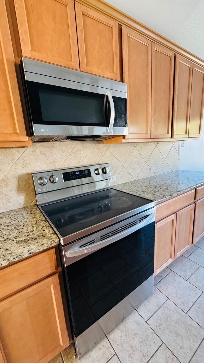 Photo - 112 Hendelson Ln