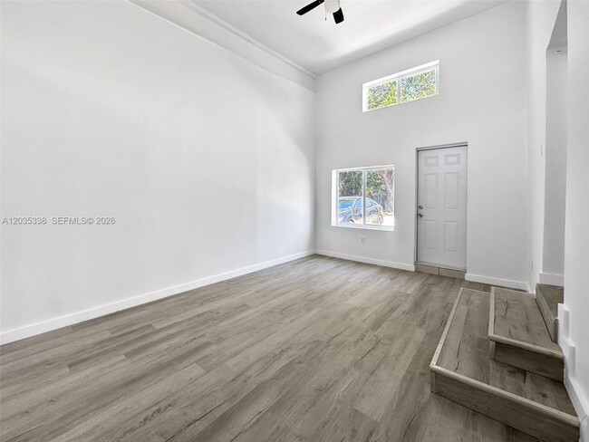 Photo - 10780 NE 2nd Ct