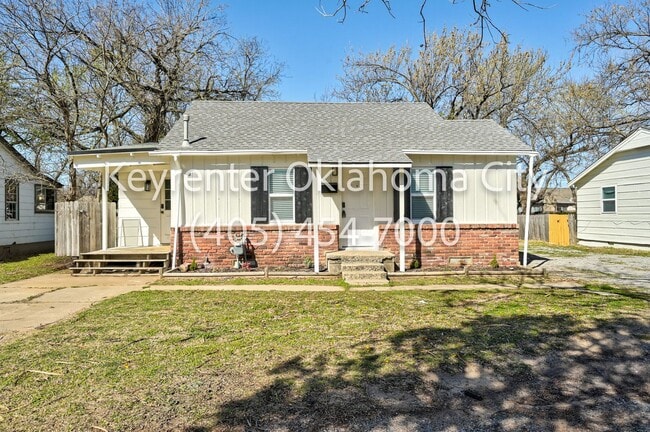 Photo - N Willow Ave Duplex Unidad 4913