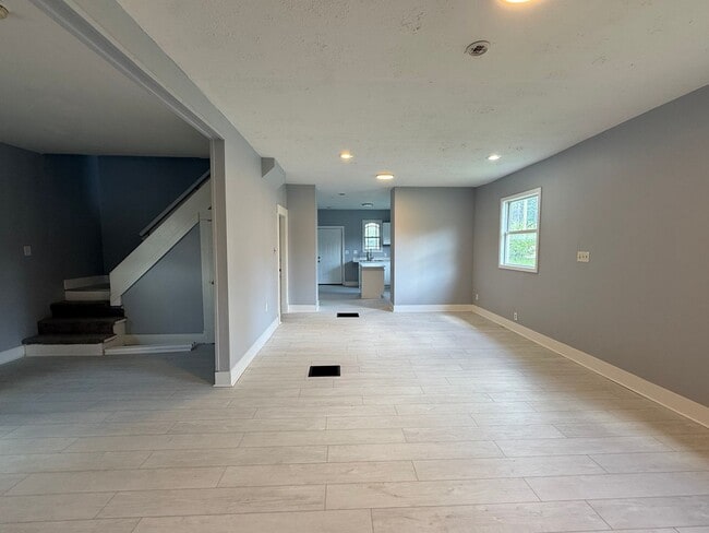 Photo - 2801 Columbia Ave