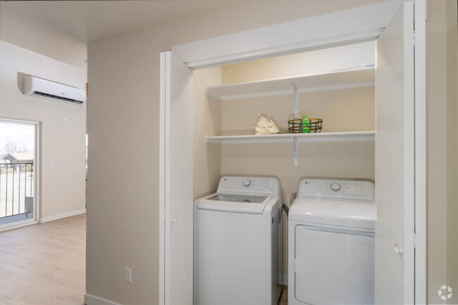 0BR, 1BA - 777SF - Laundry