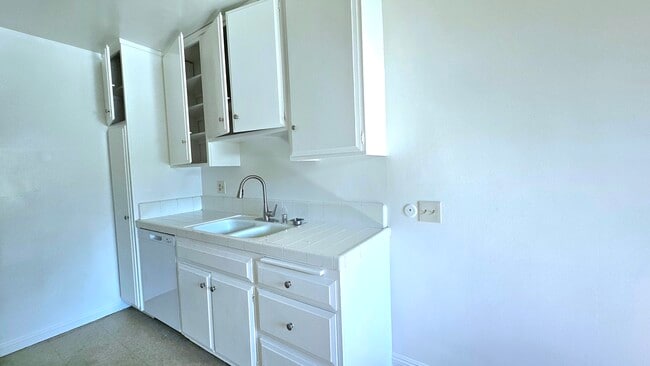 Photo - 3838 Keystone Ave Unit 11