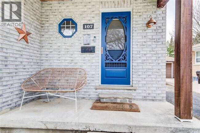 Photo - 107 Ellis Ave