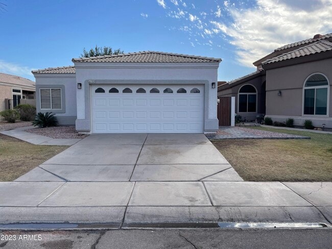 Building Photo - 1539 E Beacon Dr Rental