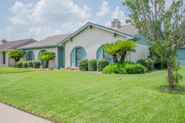 Photo - 9202 Benning Dr