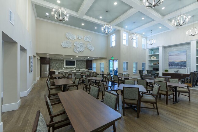 Jacksonville, FL| Melissa Grove | Resident Lounge