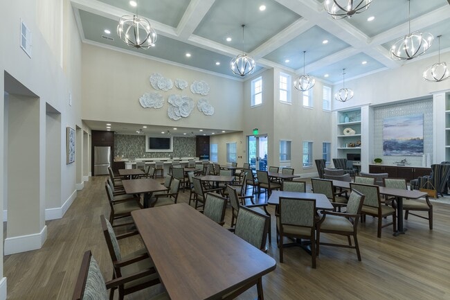 Jacksonville, FL | Melissa Grove | Sala de estar para residentes - Melissa Grove