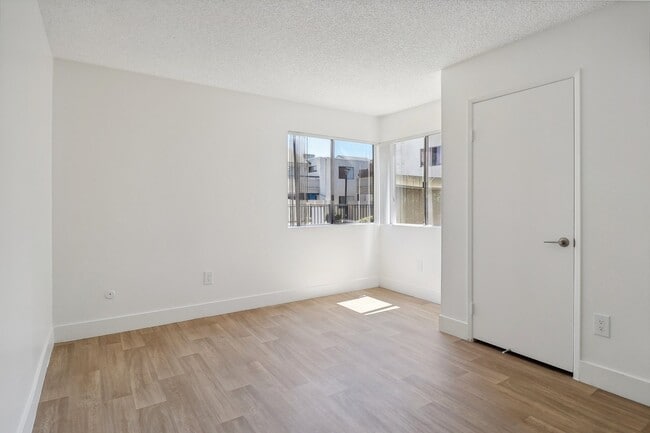 Photo - Terre at Creek