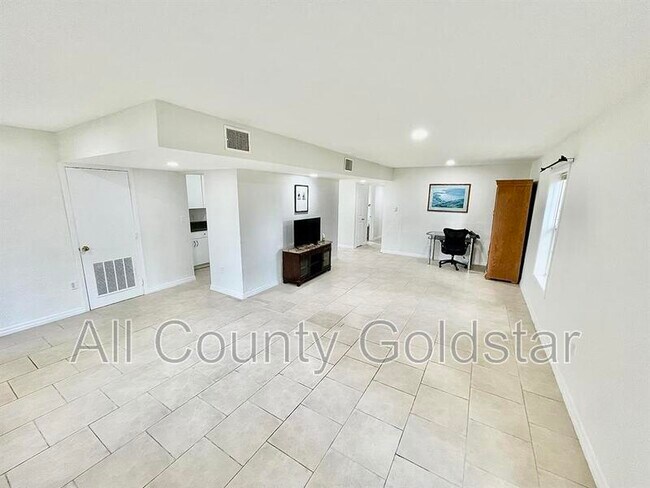 Photo - 2158 Starlite Ln