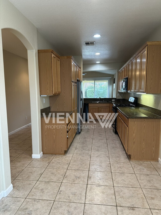 Photo - 1851 Letterkenny Dr