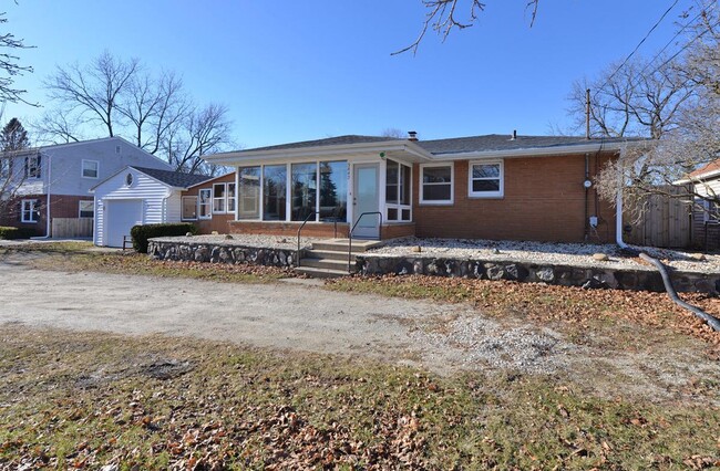 Photo - 3842 Meachem Rd House