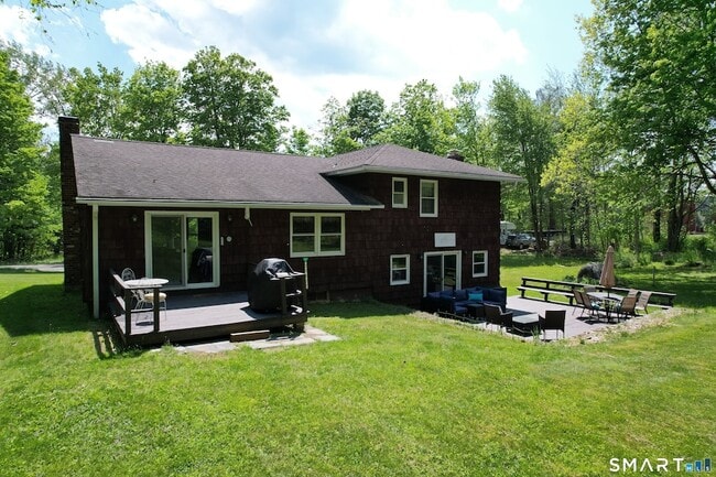 17 Colebrook Rd