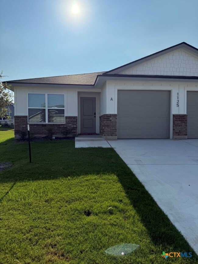 Photo - 1125 Lindsey Dr