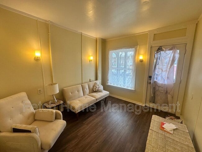 Photo - 1024 Birch St