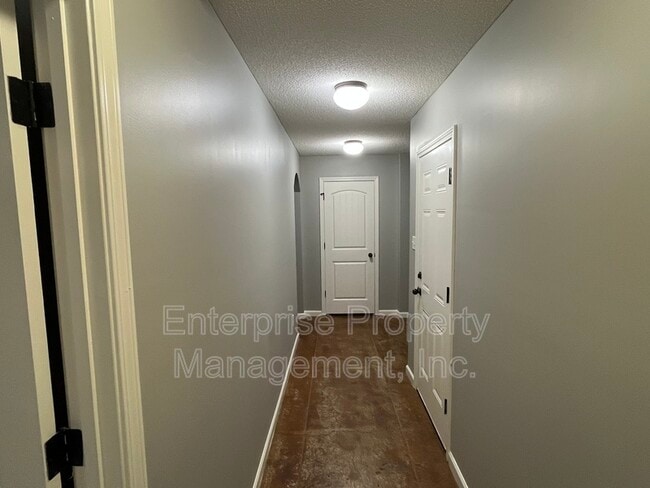 Photo - 9404 Eckley Pl