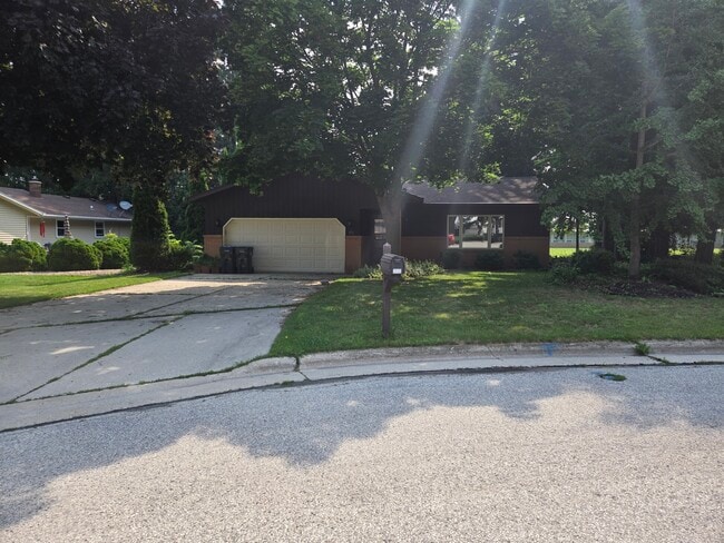 Photo - 753 Karasan Ct House