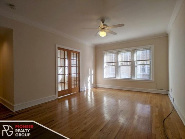 2 bedroom in CHICAGO IL 60640 - 2 bedroom in CHICAGO IL 60640 Unidad 4821-3A Rental