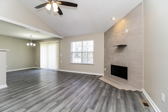 Photo - 648 Ransom Village Way