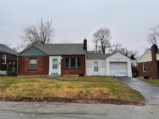 Building Photo - 207 Newell Dr