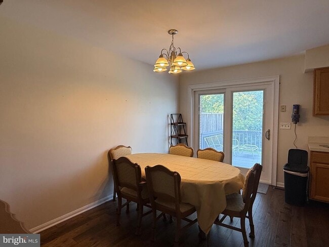 Photo - 195 Longford Rd