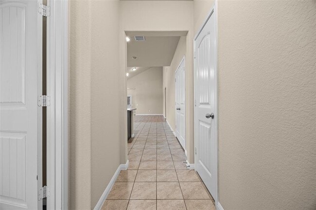Photo - 1532 Maier Dr