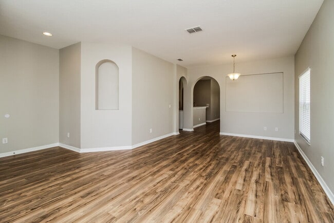 Photo - 1237 Kellogg Dr