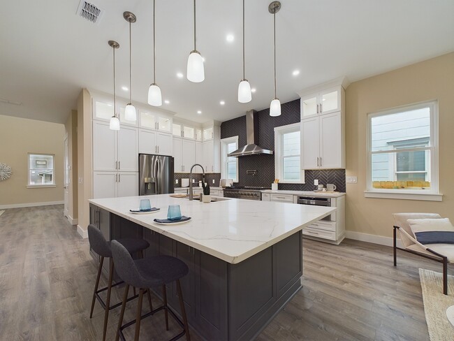 Kitchen - 1327 N Liberty St House