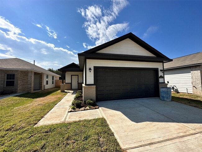 Building Photo - 16552 Moss Ln