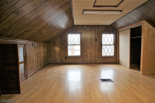 Photo - 857 Westfield Ave Apartamento