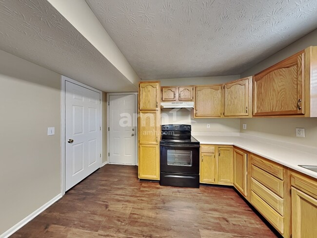 Photo - 918 Kreider Ct