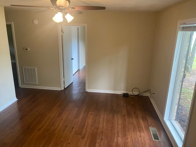 Photo - 1316 Diuguid Dr