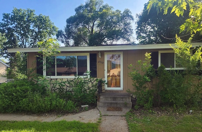 Building Photo - 2938 S Marion Rd Rental