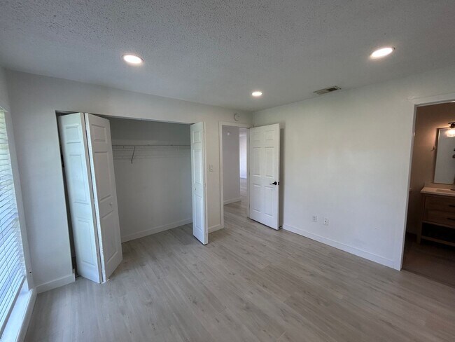 Photo - 2955 SE 53rd Ct Unit B