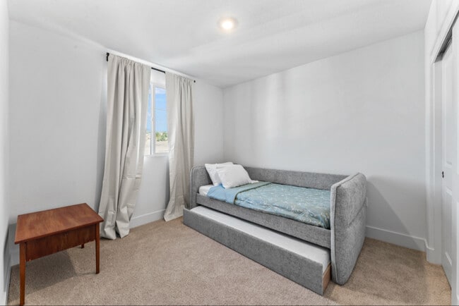 Photo - 231 Goldback Ct