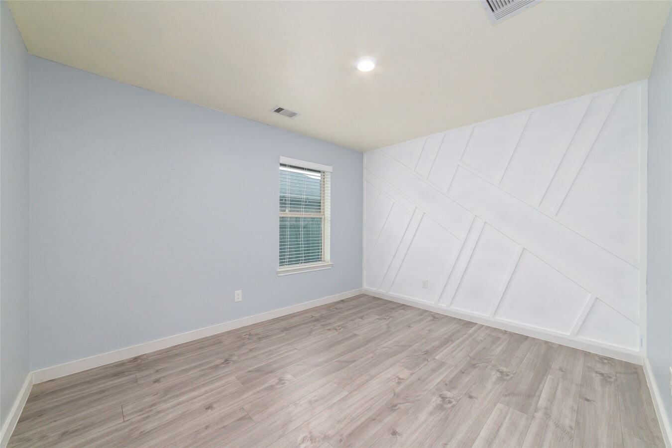 Photo - 15615 Whispering Green Dr