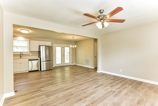 Photo - 4983 Karen Ray Dr