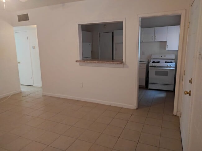 Photo - 1707 N Stanton St