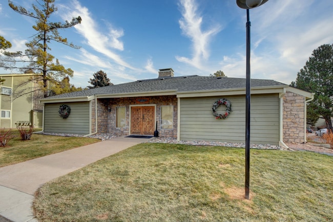 Photo - 2BR/2BA Charming Condo in Denver! Unit E202