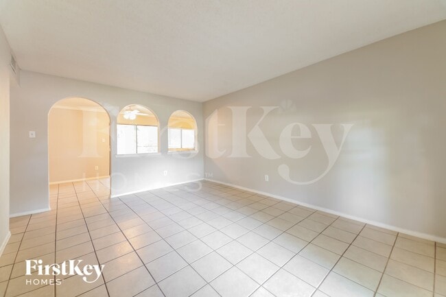 1205 Colony Dr