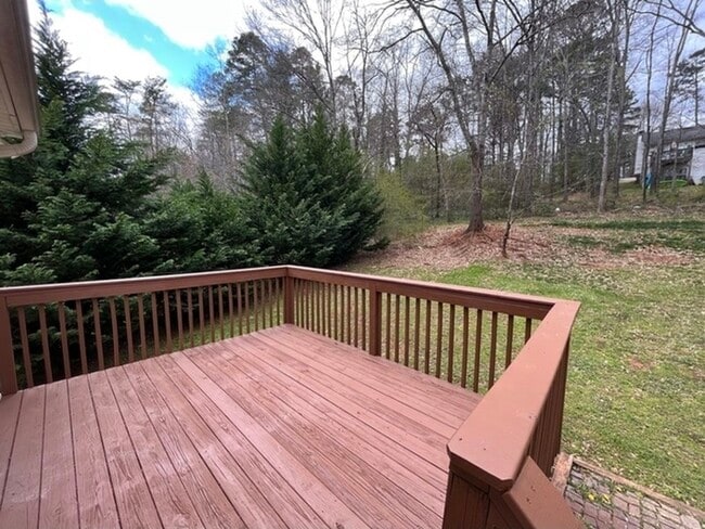 Photo - 6950 Sawnee Terrace