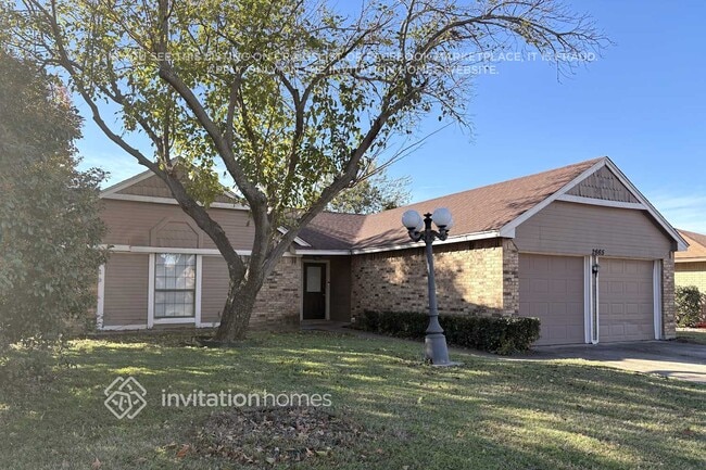 Photo - 2665 Claremont Dr