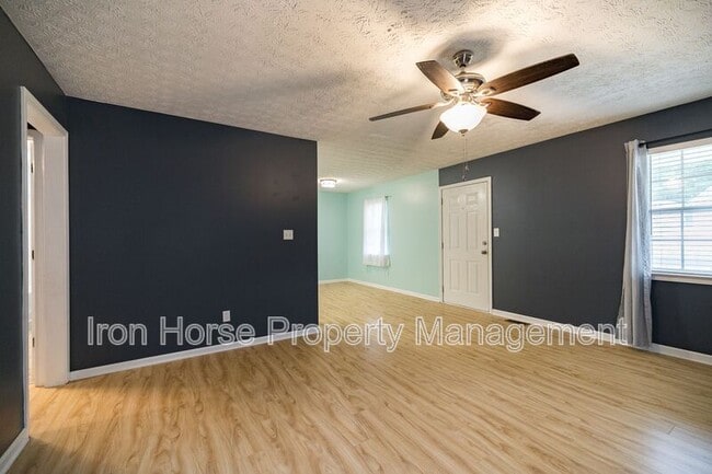 Photo - 357 Mary Alice Dr