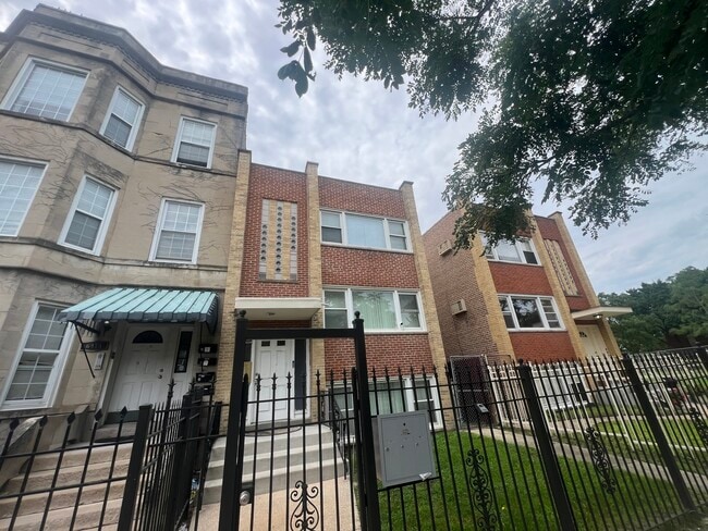 Building Photo - 6412 S Evans Ave Unit 2