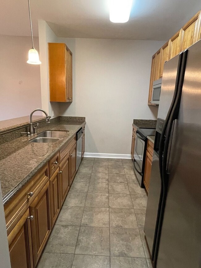 Photo - 310 Stratford Dr